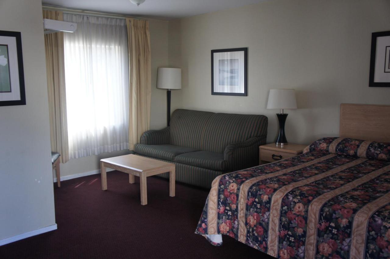 Budget Inn Эль-Серрито Экстерьер фото